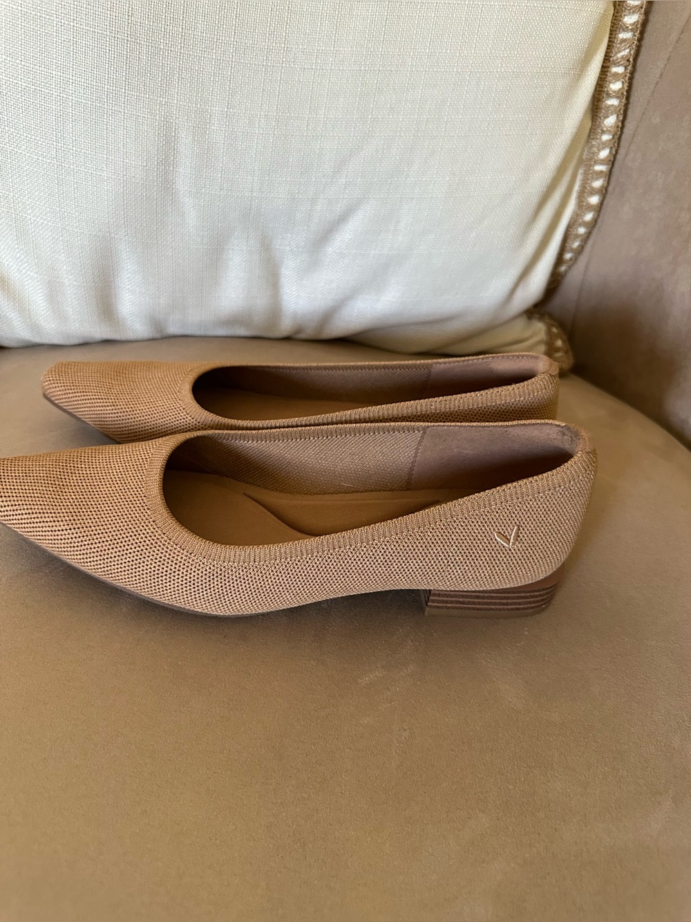 VIVAIA Minnie Pro Small Square Toe Heels Flats Women's size 37 US size 6 - Picture 5 of 11